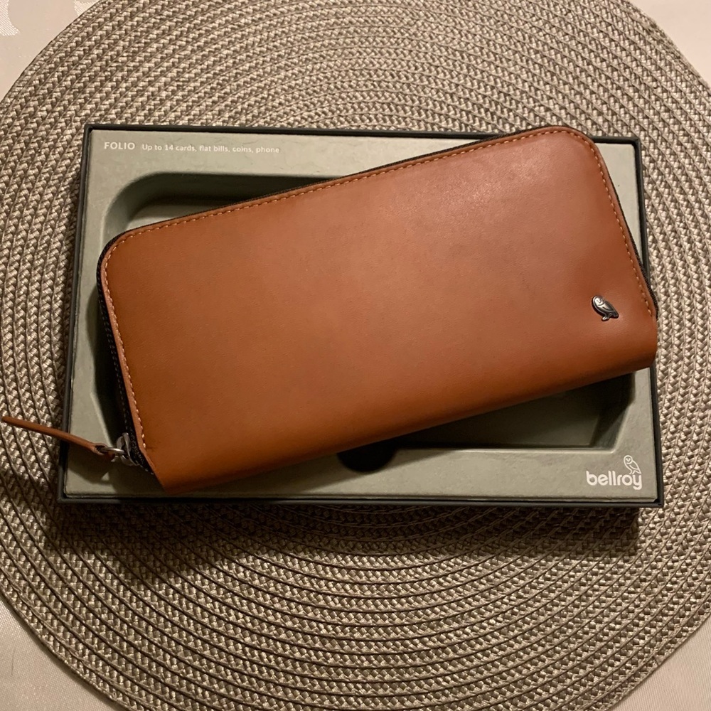Belroy folio wallet. New in box!